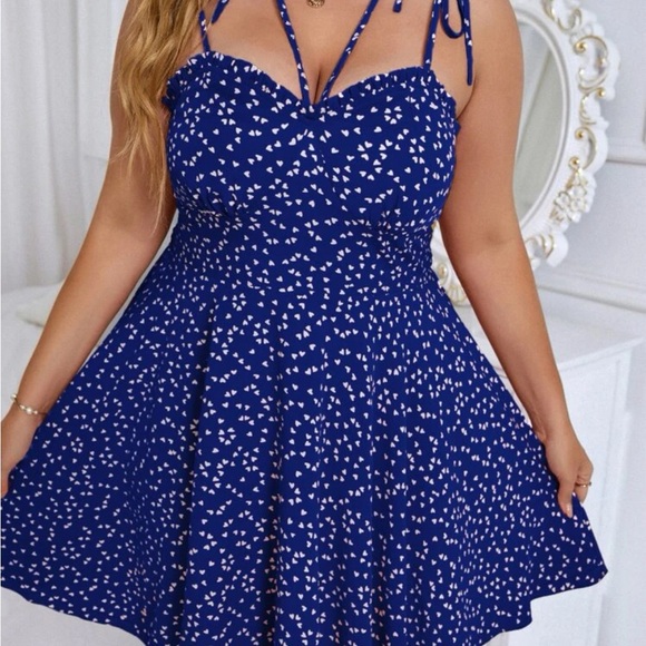 END OF SUMMER CLEARANCE! 2XL(16) Plus Size Summer Dress with ties - Picture 4 of 5